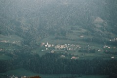 2_F4720012